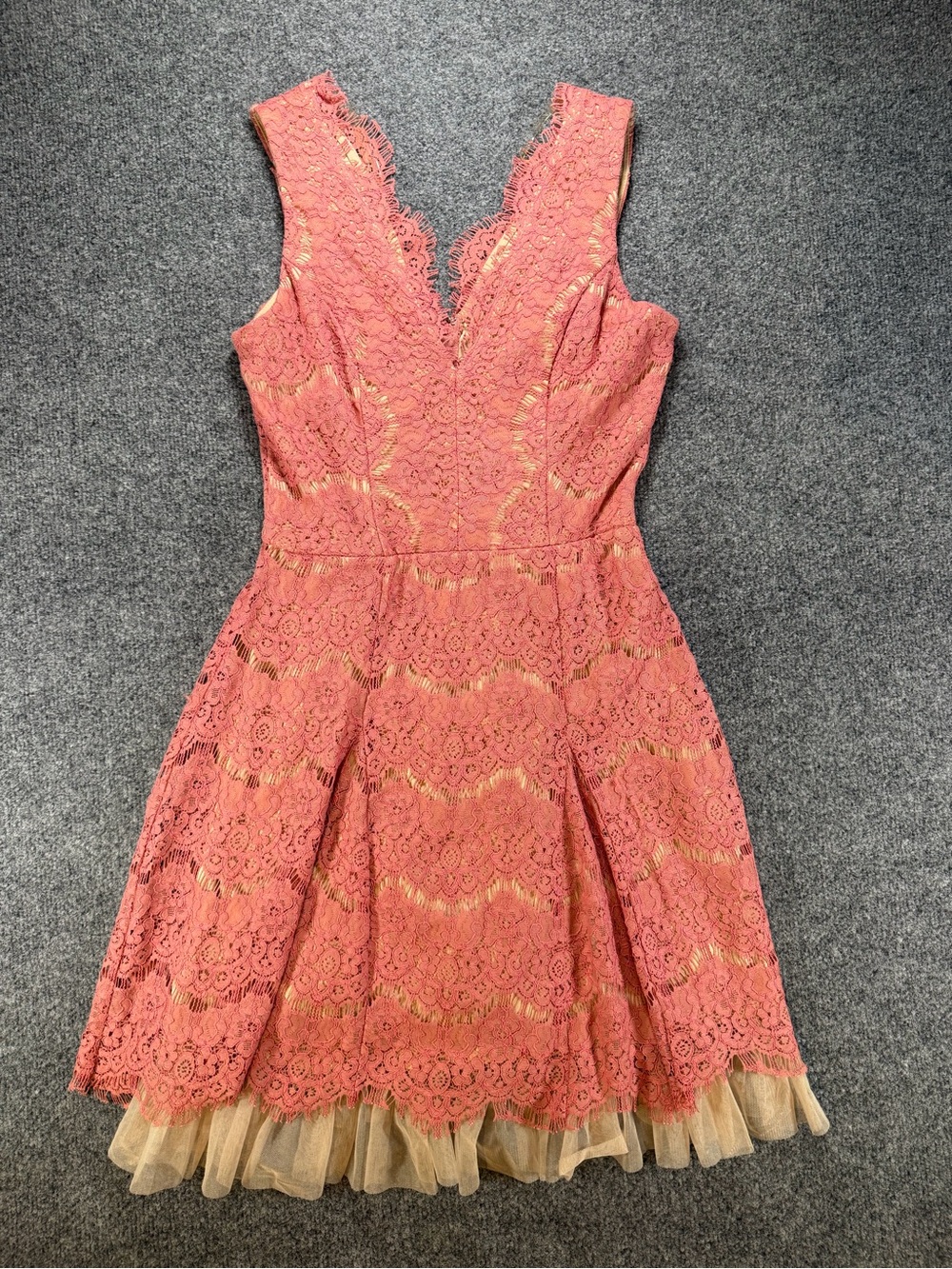 Francescas Sleeveless Coral Lace Fit & Flare Dress size S